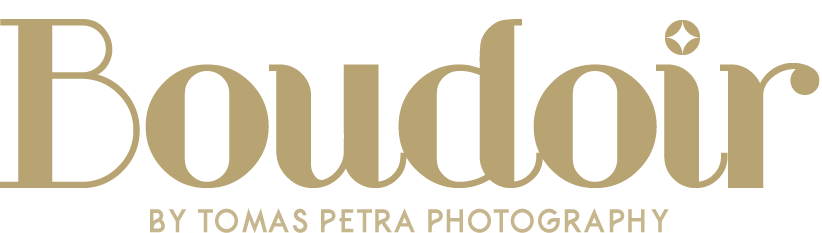 Boudoir by Tomas Petra Photography Retina Logo